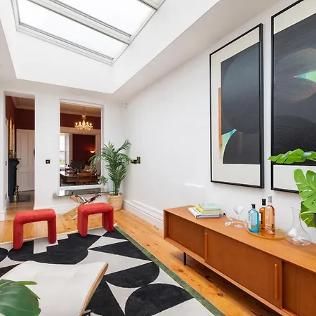 Homestay Heytesbury Street *