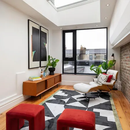 Heytesbury Street * Dublin